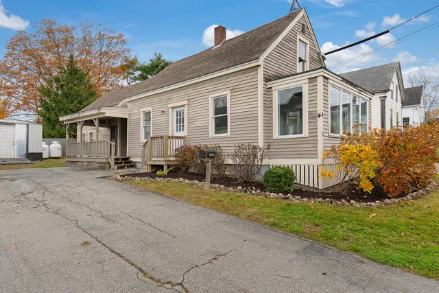 $265,000 | 4 Lincoln Street, Richmond, ME 04357