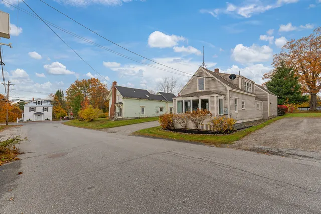 $265,000 | 4 Lincoln Street, Richmond, ME 04357