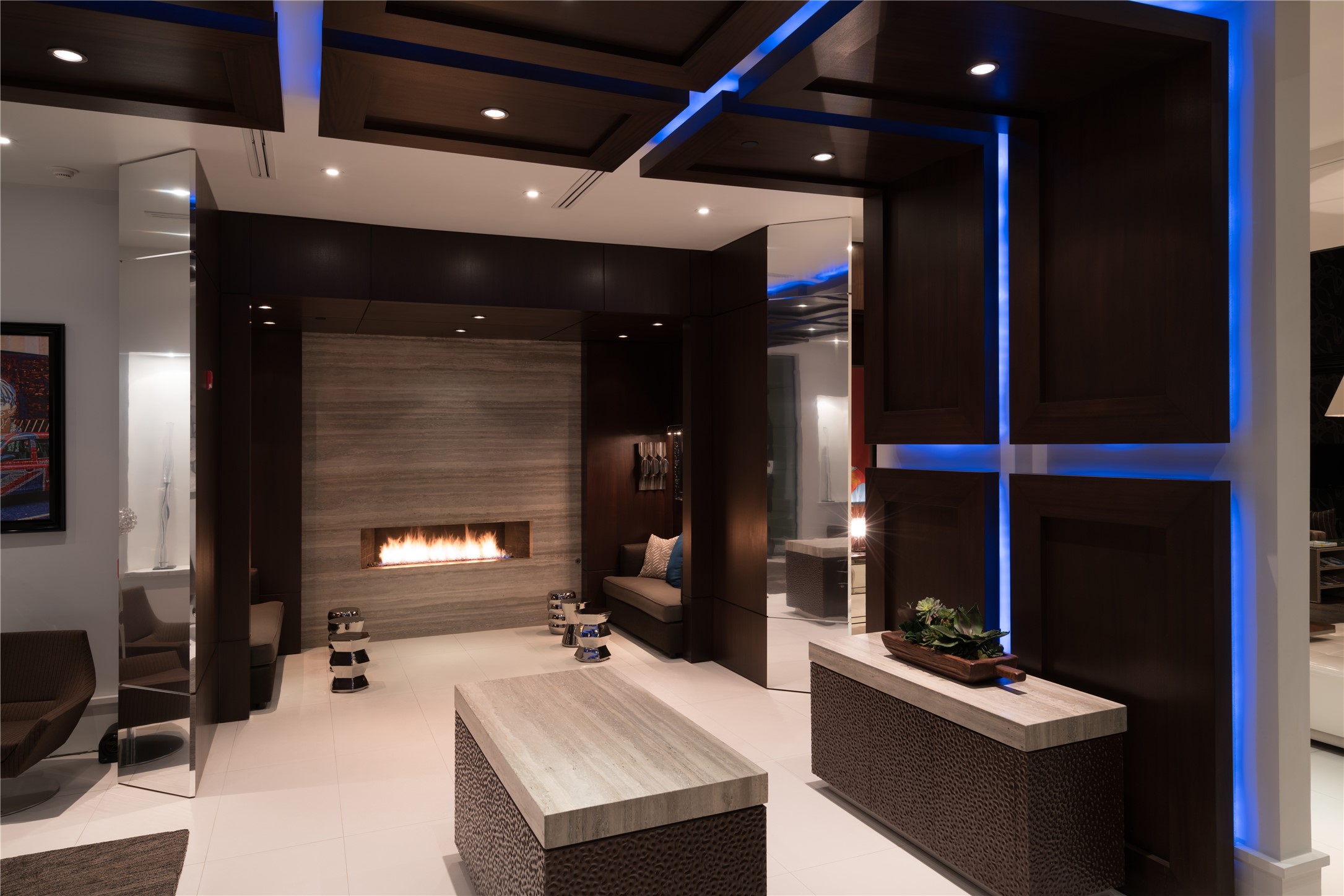 2700 Brazos Street, Unit 4310 Houston, TX 77006 - Photo 10 of 20 Lobby area of Building 1