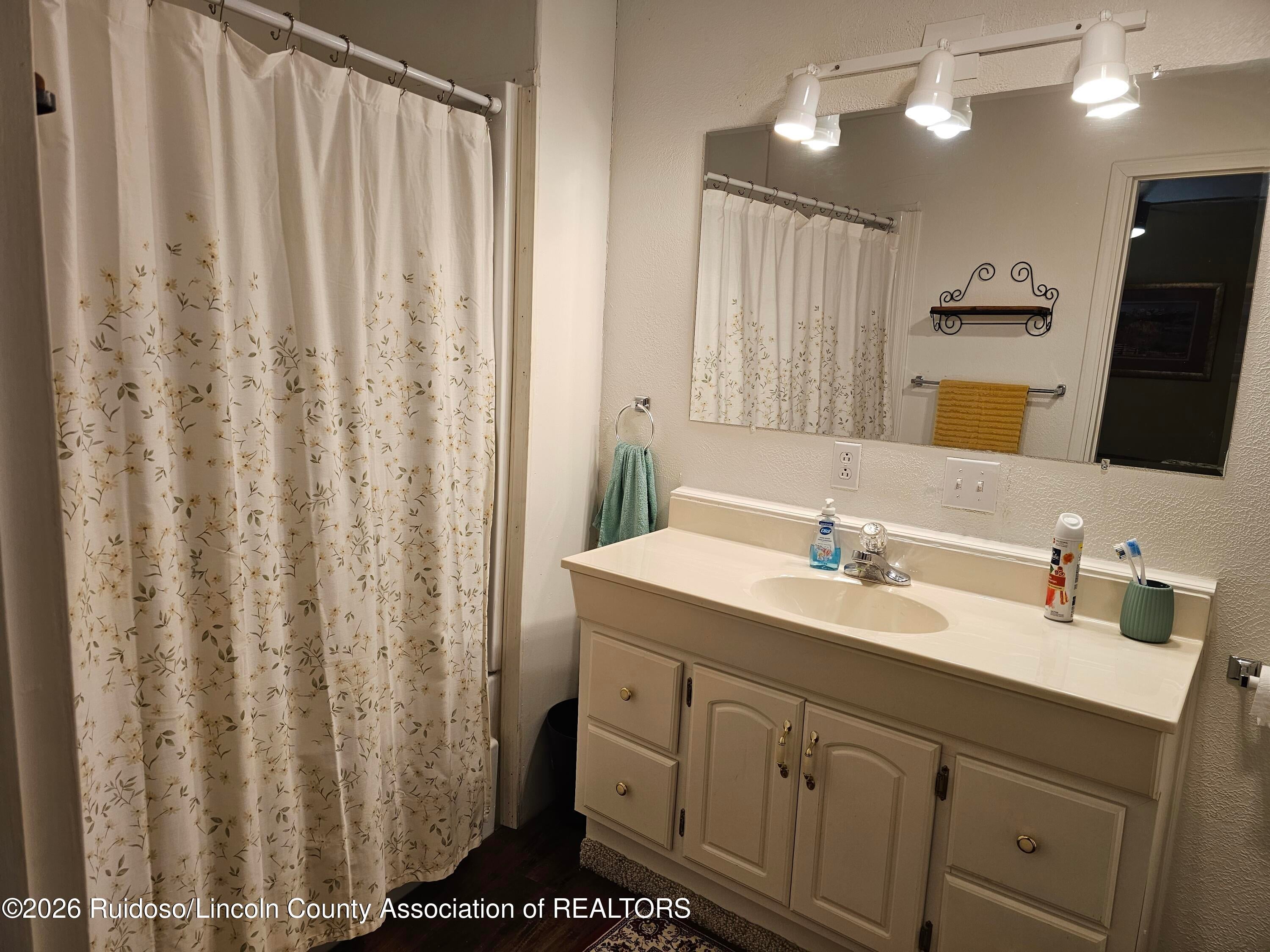 228 Fir Drive Ruidoso, NM 88345 - Photo 18 of 29 Gallery Image 18