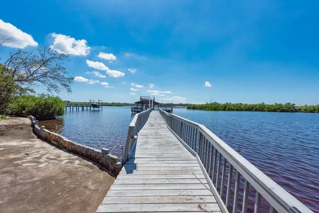 $1,350,000 | 8820 Hickory Lane South, Riverview, FL 33578