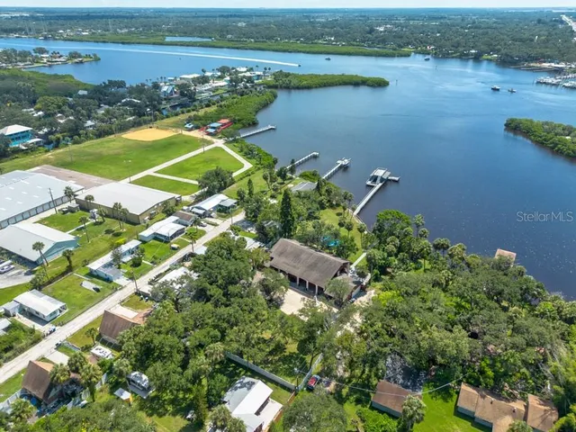 $1,350,000 | 8820 Hickory Lane South, Riverview, FL 33578