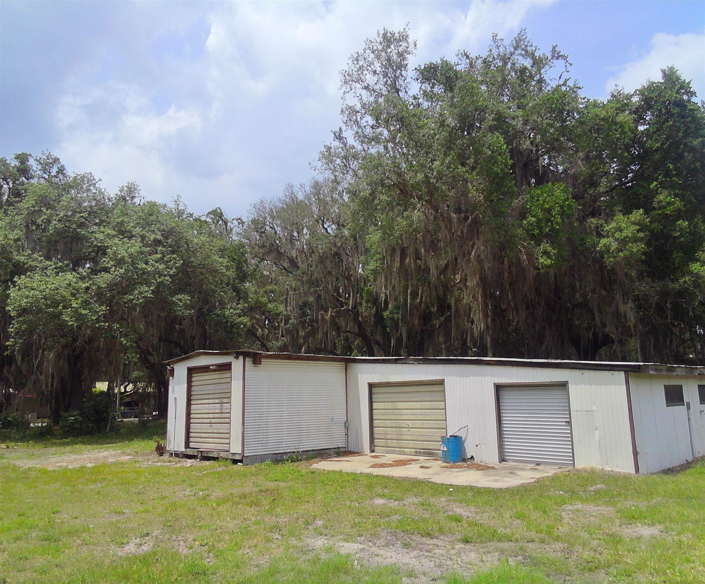 266 Hess Road Crescent City, FL 32112 - Photo 3 of 13 Gallery Image 3