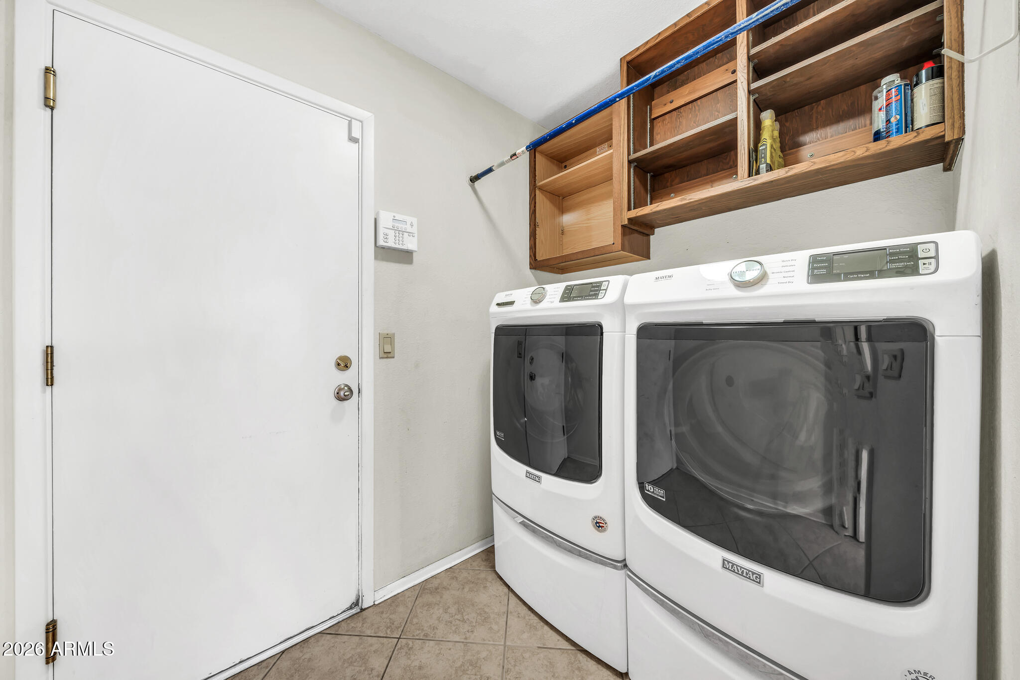 3033 West Kathleen Road Phoenix, AZ 85053 - Photo 37 of 42 a utility room with dryer and washer