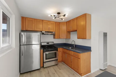 $1,460,000 | 2216 East 23rd Street, Oakland, CA 94606