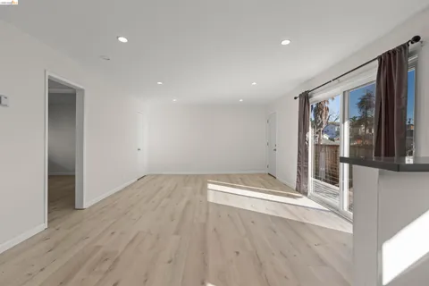 $1,400,000 | 2216 East 23rd Street, Oakland, CA 94606