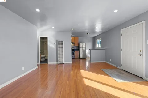 $1,400,000 | 2216 East 23rd Street, Oakland, CA 94606