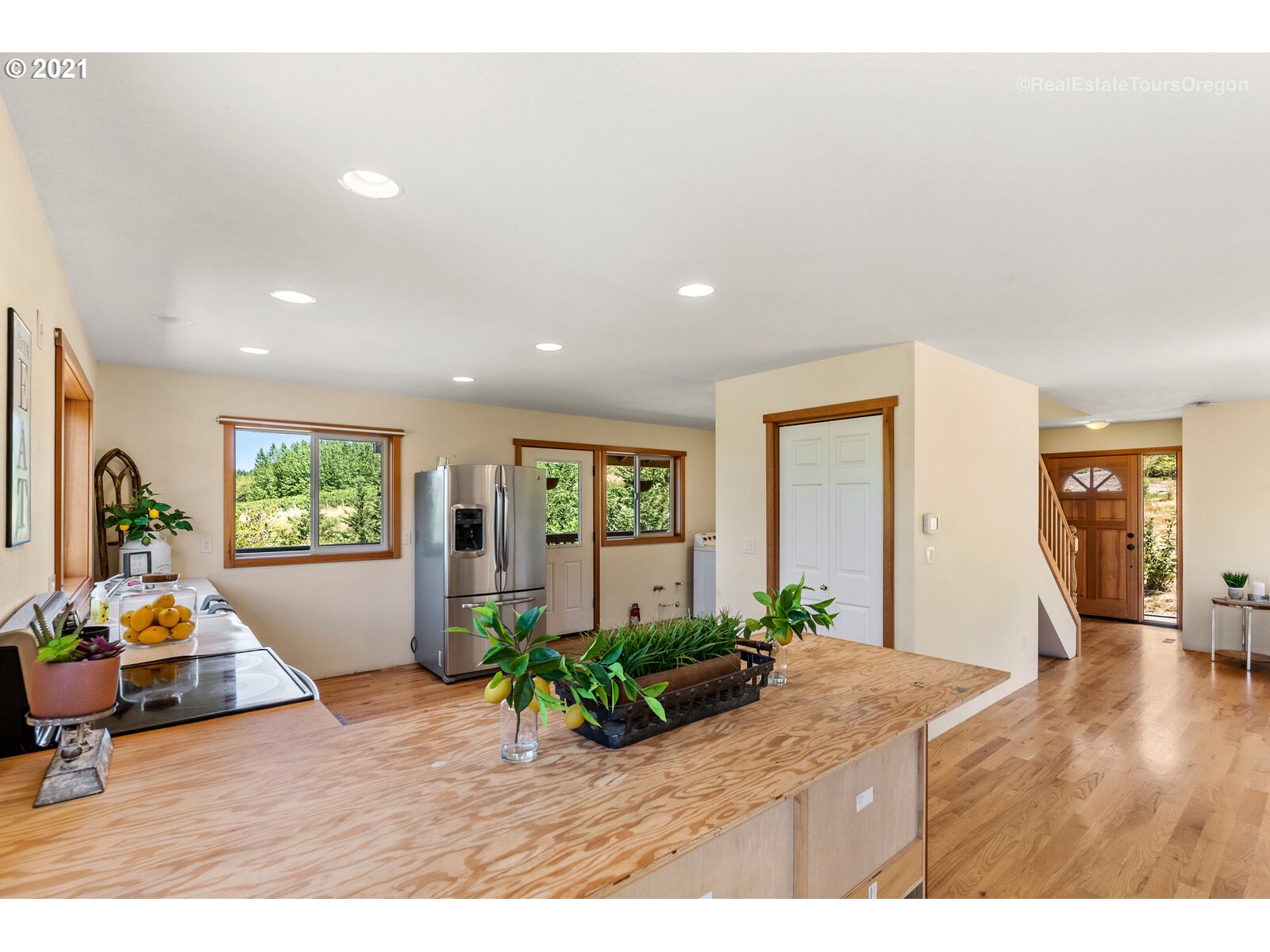 41660 Southwest Sandstrom Road Gaston, OR 97119 - Photo 13 of 31