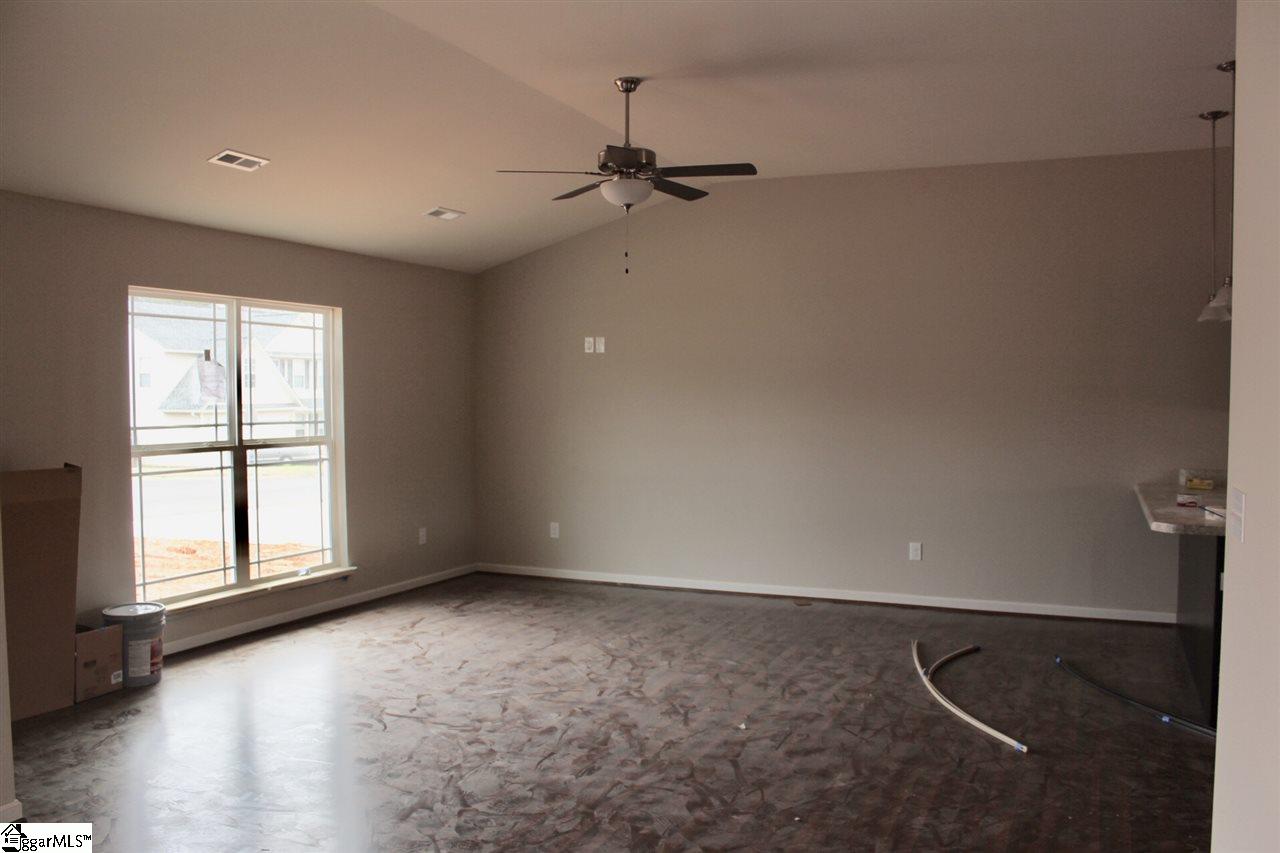 301 Catterick Way Fountain Inn, SC 29644 - Photo 3 of 11 Gallery Image 3