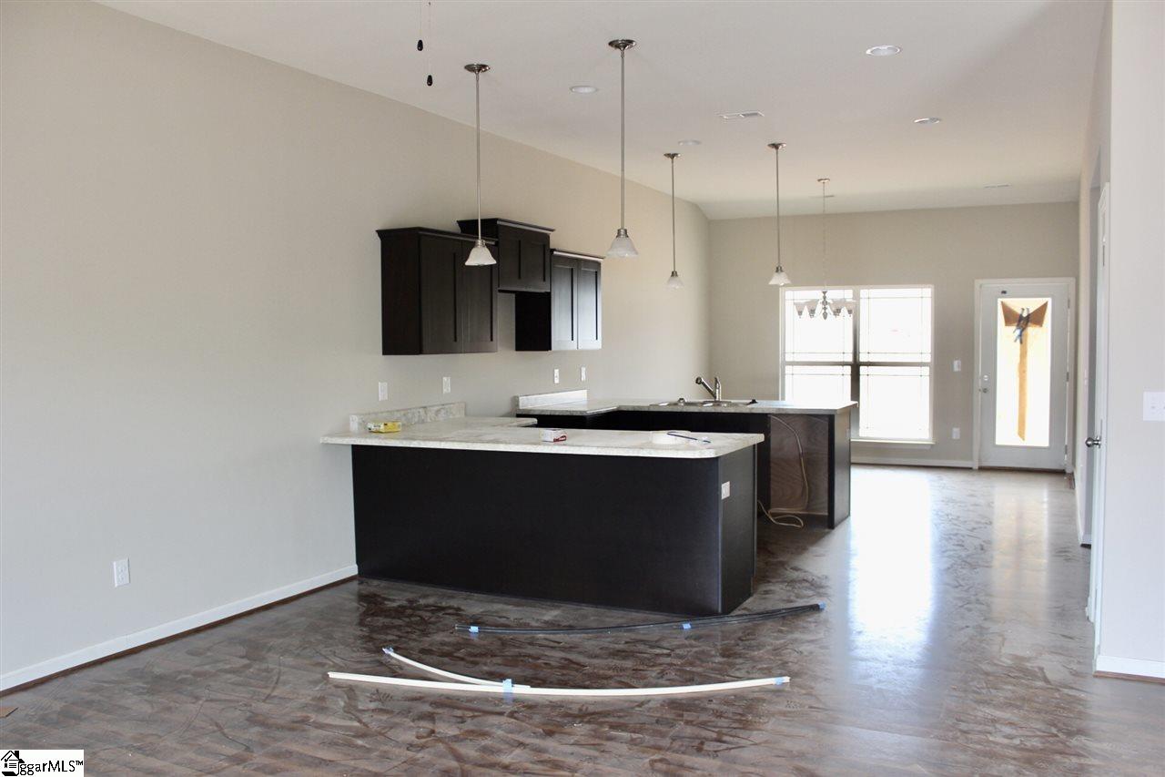 301 Catterick Way Fountain Inn, SC 29644 - Photo 4 of 11 Gallery Image 4