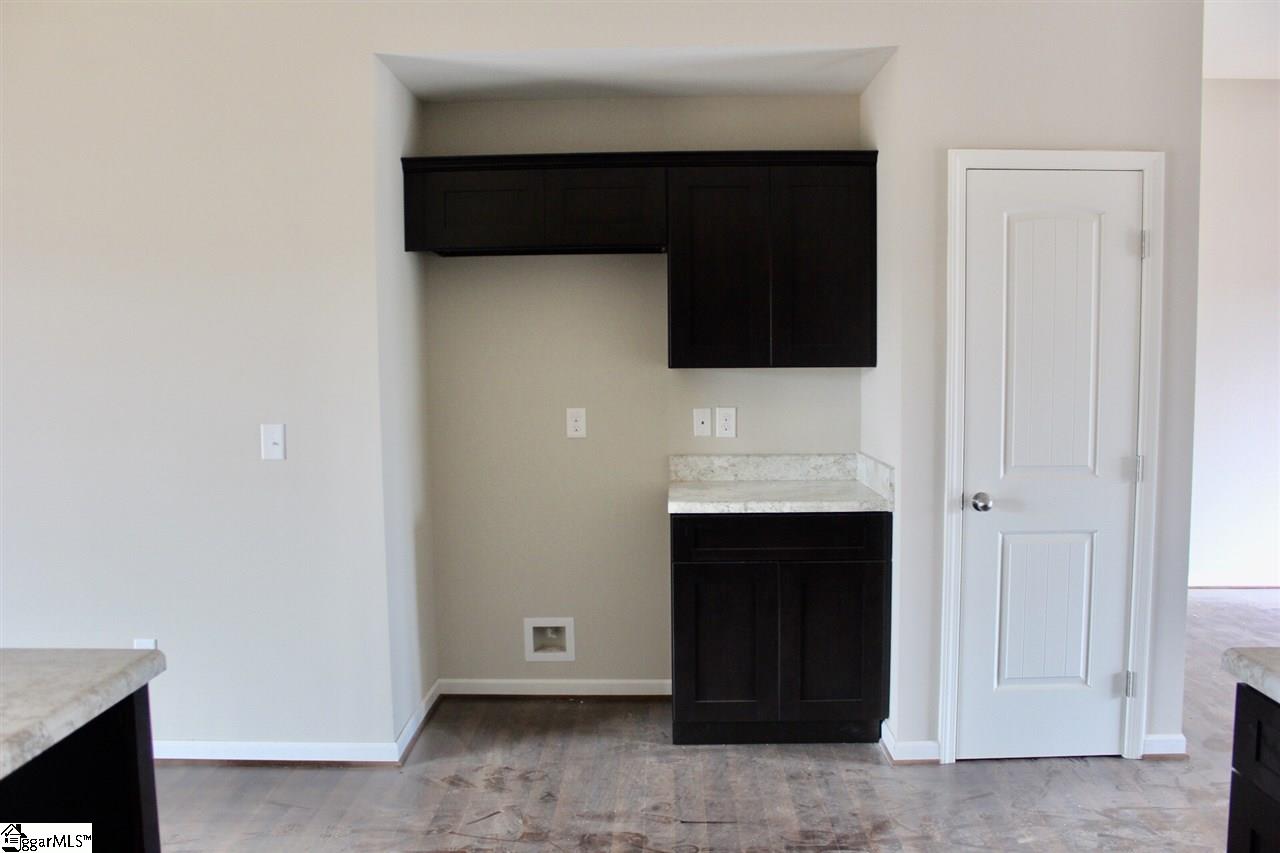 301 Catterick Way Fountain Inn, SC 29644 - Photo 6 of 11 Gallery Image 6