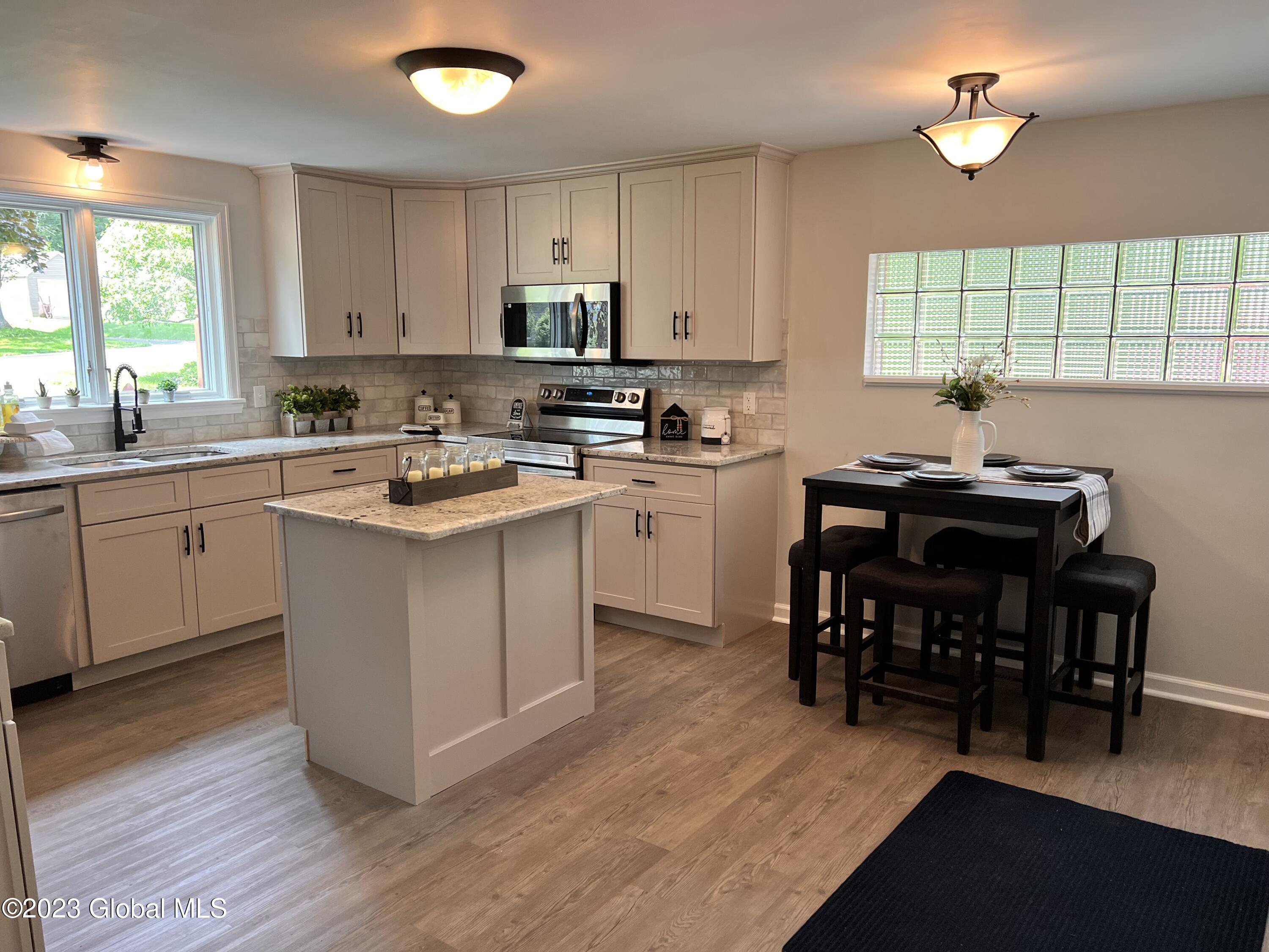 4205 Consaul Road Schenectady, NY 12304 - Photo 9 of 29 IMG_3044