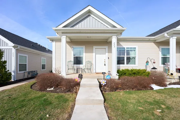 $239,900 | 223 South Walnut Street, Cortland, IL 60112