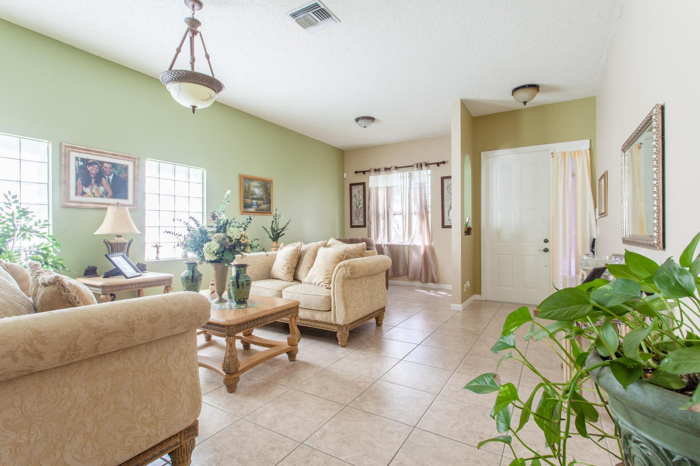 124 Lancaster Way Wellington, FL 33414 - Photo 5 of 28 HUNT-109