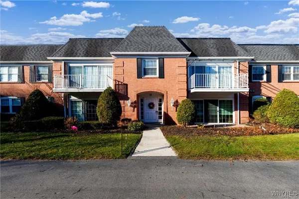 $269,900 | 27 Hickory Hill Road, Unit H, Amherst, NY 14221