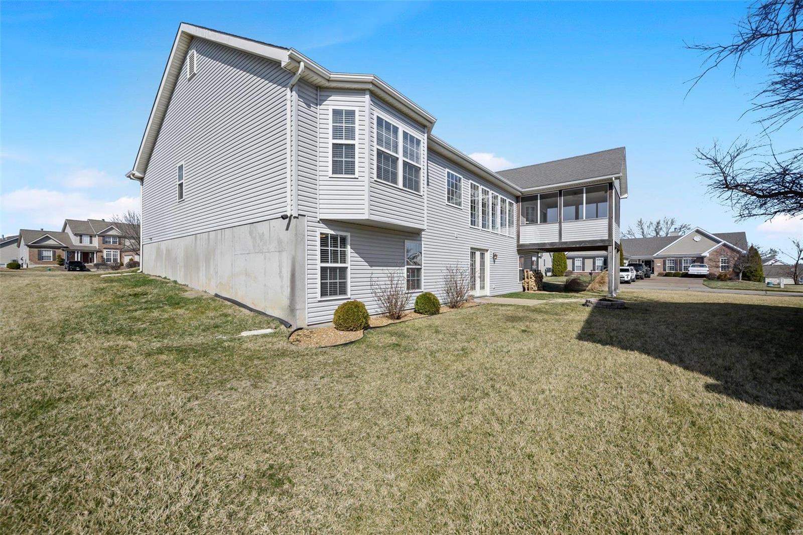 1028 Pearview Drive St. Peters, MO 63376 - Photo 27 of 30