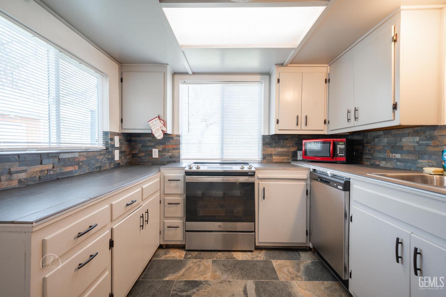 Undisclosed Address Keene, CA 93531 - Photo 15 of 42