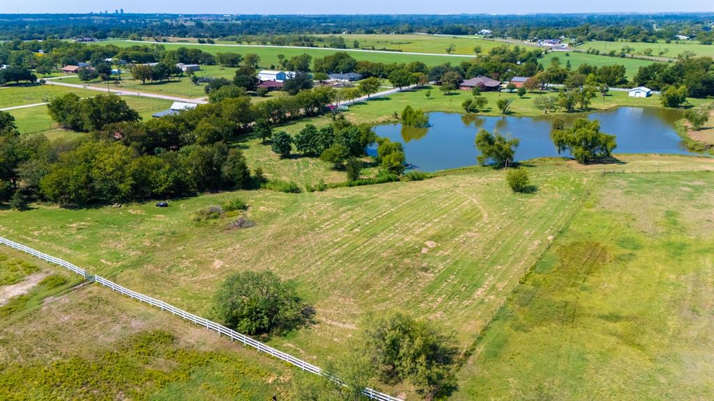3475 Sauls Road Aubrey, TX 76227 - Photo 6 of 15 Gallery Image 6