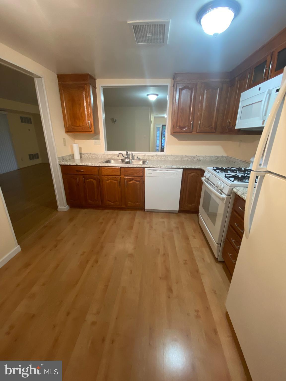 1202 Mountainview Drive Chesterbrook, PA 19087 - Photo 3 of 17