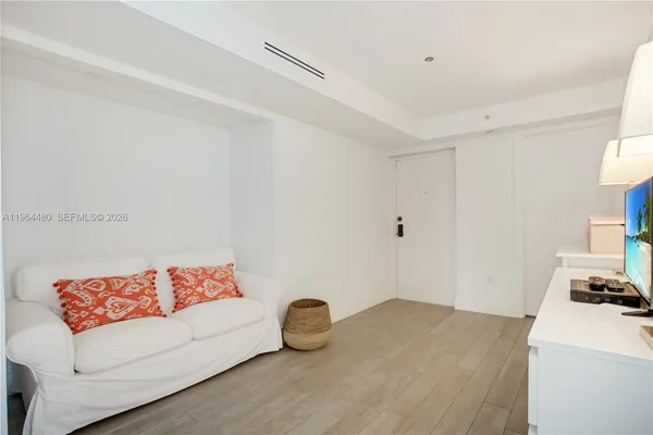 $7,500 | 1700 South Bayshore Lane, Unit 3A, Coconut Grove, FL 33133