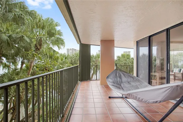 $7,500 | 1700 South Bayshore Lane, Unit 3A, Coconut Grove, FL 33133