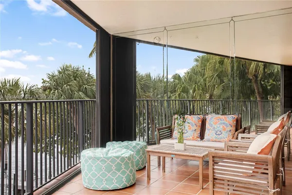 $7,500 | 1700 South Bayshore Lane, Unit 3A, Coconut Grove, FL 33133