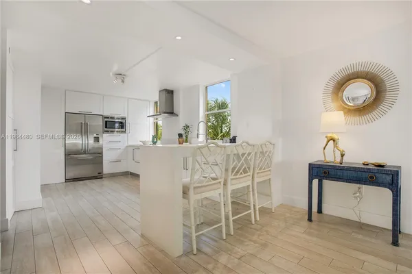 $7,500 | 1700 South Bayshore Lane, Unit 3A, Coconut Grove, FL 33133
