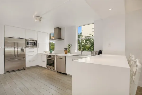 $7,500 | 1700 South Bayshore Lane, Unit 3A, Coconut Grove, FL 33133