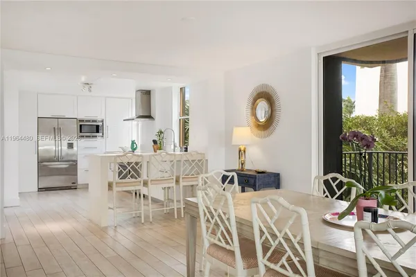 $7,500 | 1700 South Bayshore Lane, Unit 3A, Coconut Grove, FL 33133