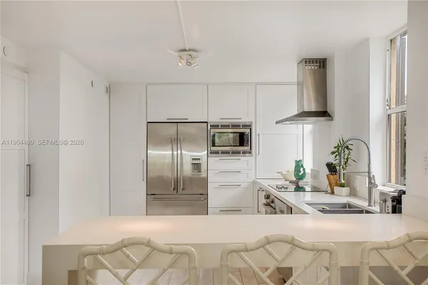 $7,500 | 1700 South Bayshore Lane, Unit 3A, Coconut Grove, FL 33133