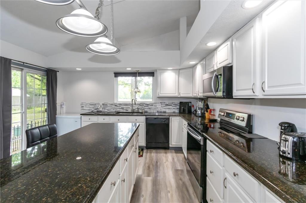 5301 North Raceway Road Indianapolis, IN 46234 - Photo 5 of 21