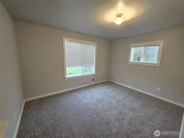 $530,000 | 1966 Wilson Avenue, Enumclaw, WA 98022