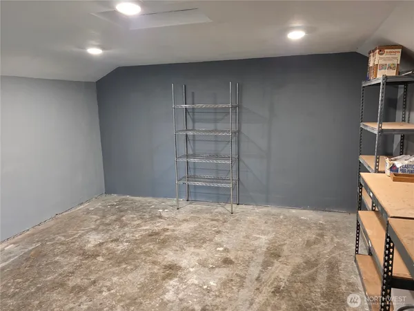 $530,000 | 1966 Wilson Avenue, Enumclaw, WA 98022