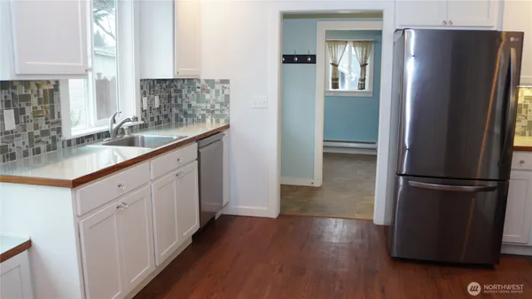 $530,000 | 1966 Wilson Avenue, Enumclaw, WA 98022