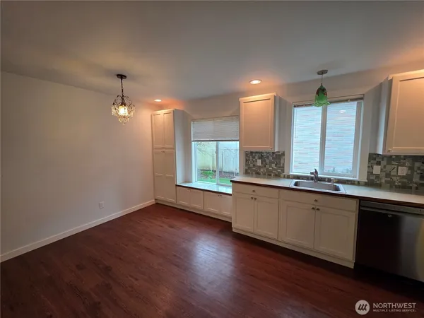 $530,000 | 1966 Wilson Avenue, Enumclaw, WA 98022