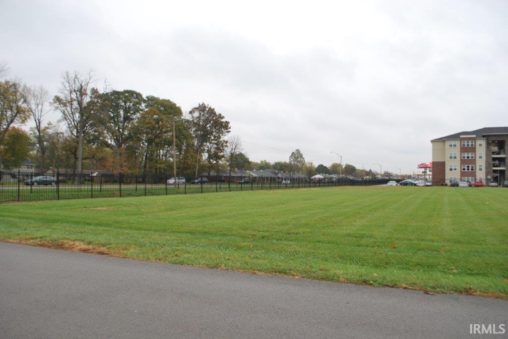 2011 West McGalliard Road Muncie, IN 47304 - Photo 8 of 15