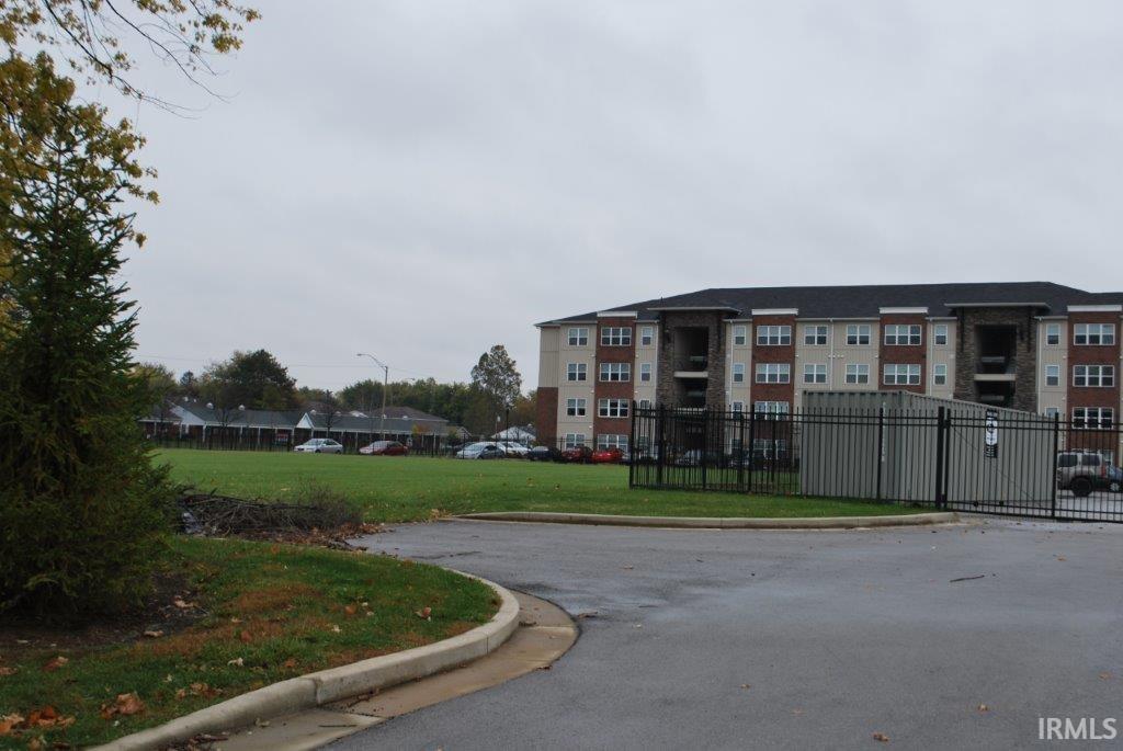 2011 West McGalliard Road Muncie, IN 47304 - Photo 9 of 15