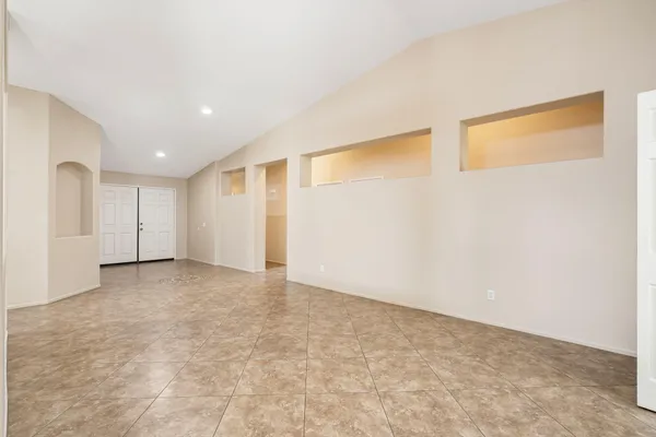 $3,700 | 41250 Doak Street, Indio, CA 92203