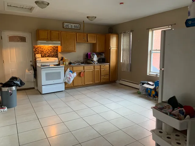 $420,000 | 804 Broad Street, Hartford, CT 06106