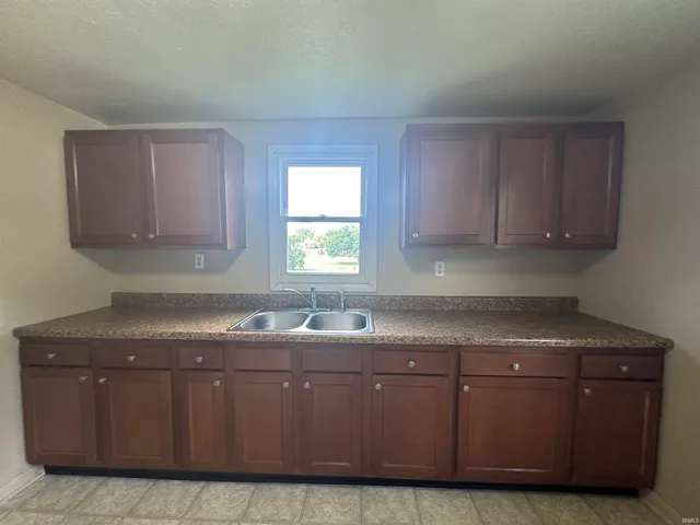 $105,000 | 489 11th Street Northeast, Linton, IN 47441