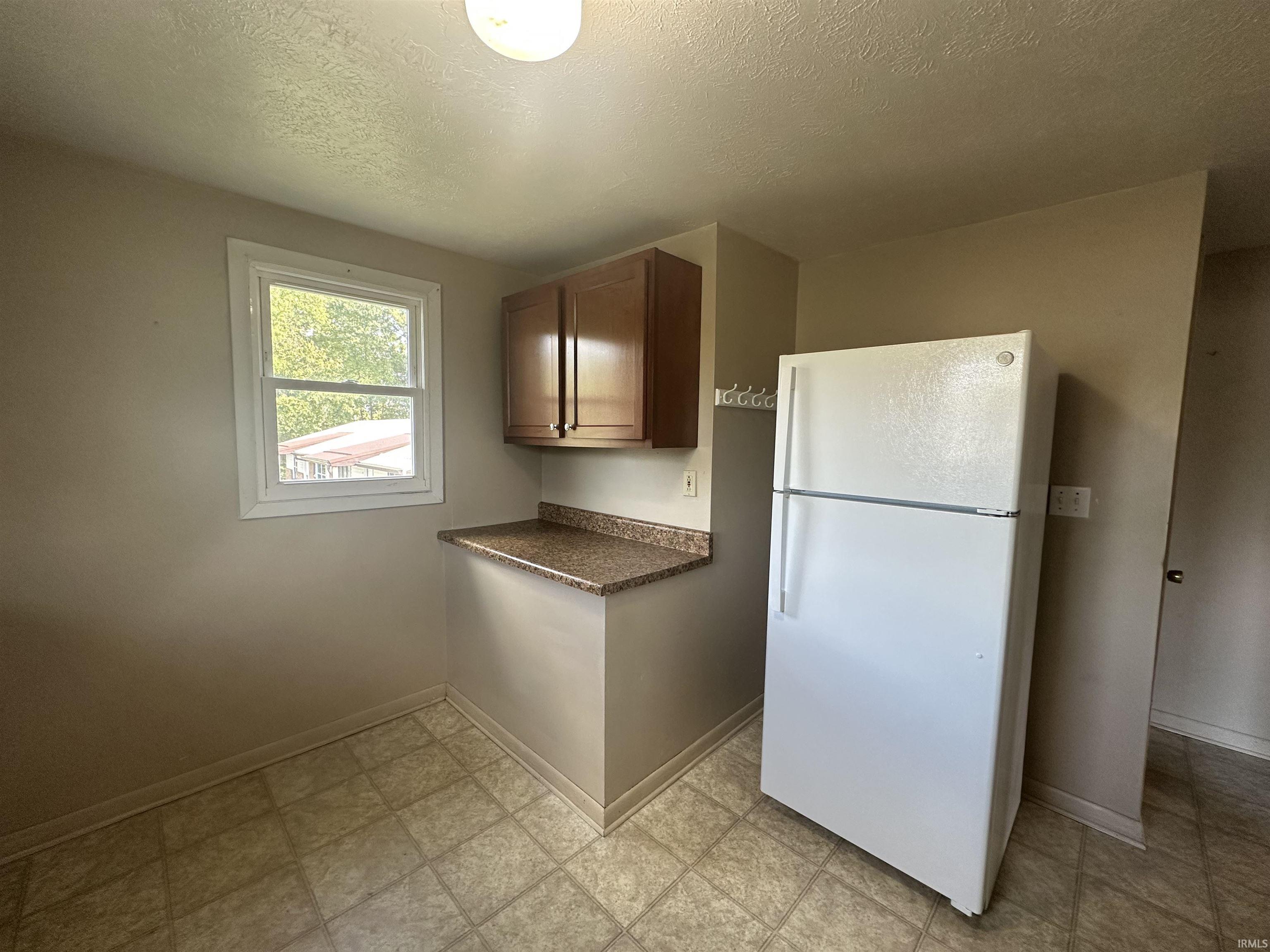 489 11th Street Northeast Linton, IN 47441 - Photo 5 of 12