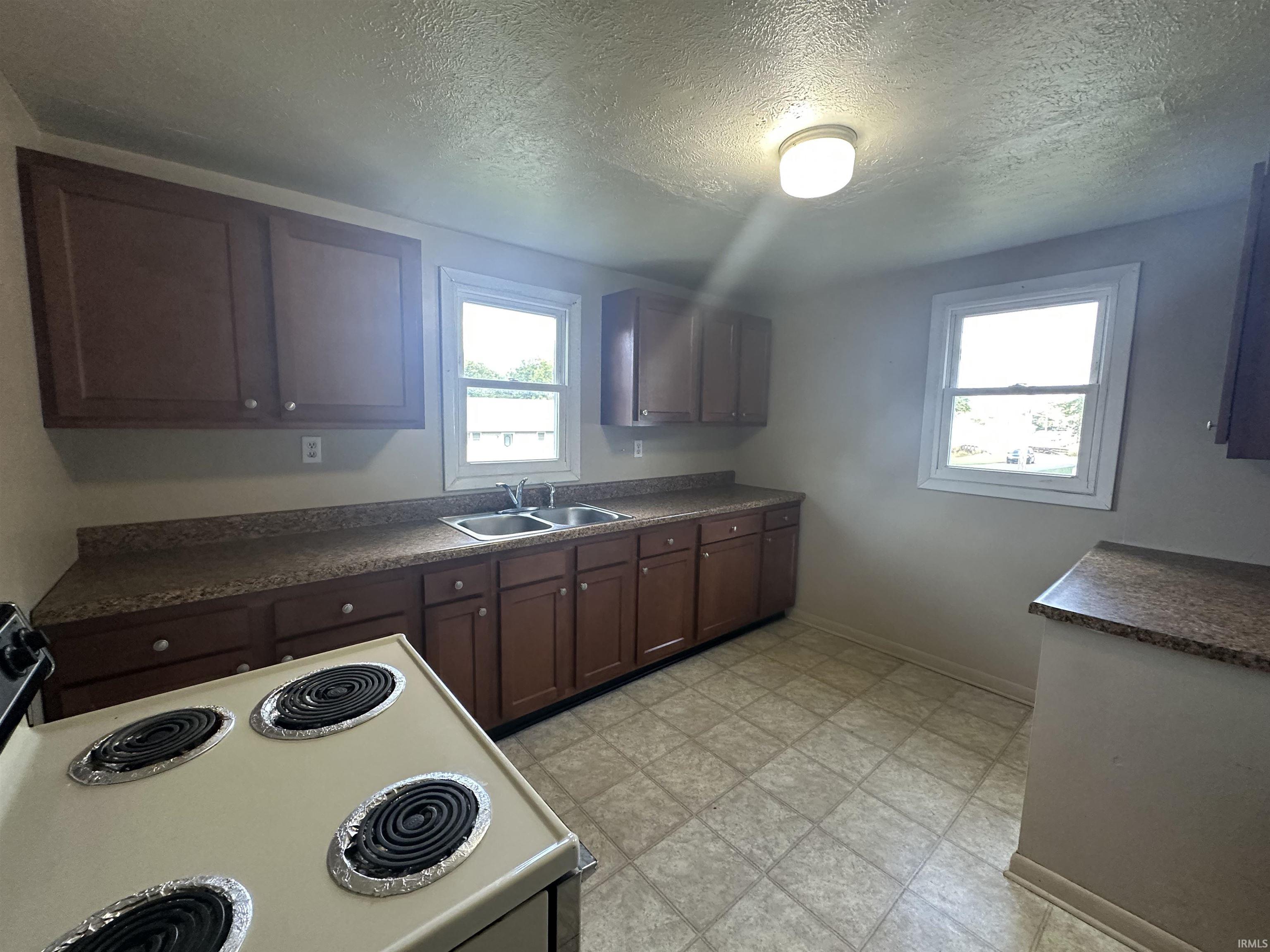 489 11th Street Northeast Linton, IN 47441 - Photo 6 of 12