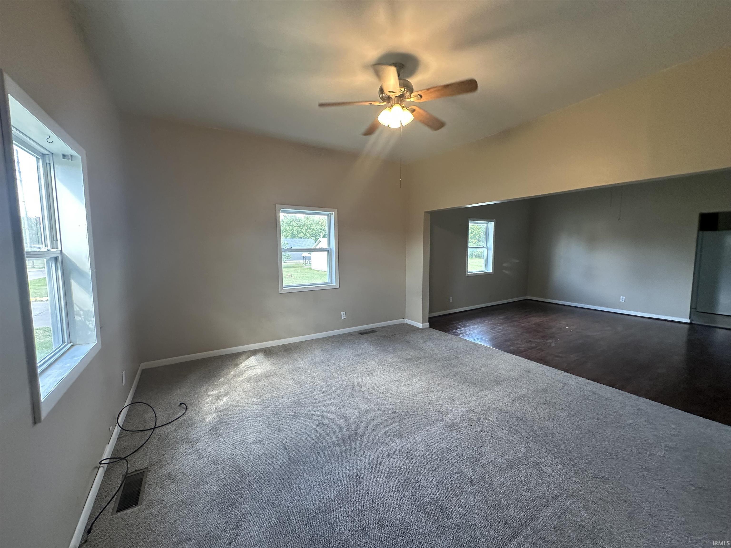 489 11th Street Northeast Linton, IN 47441 - Photo 8 of 12