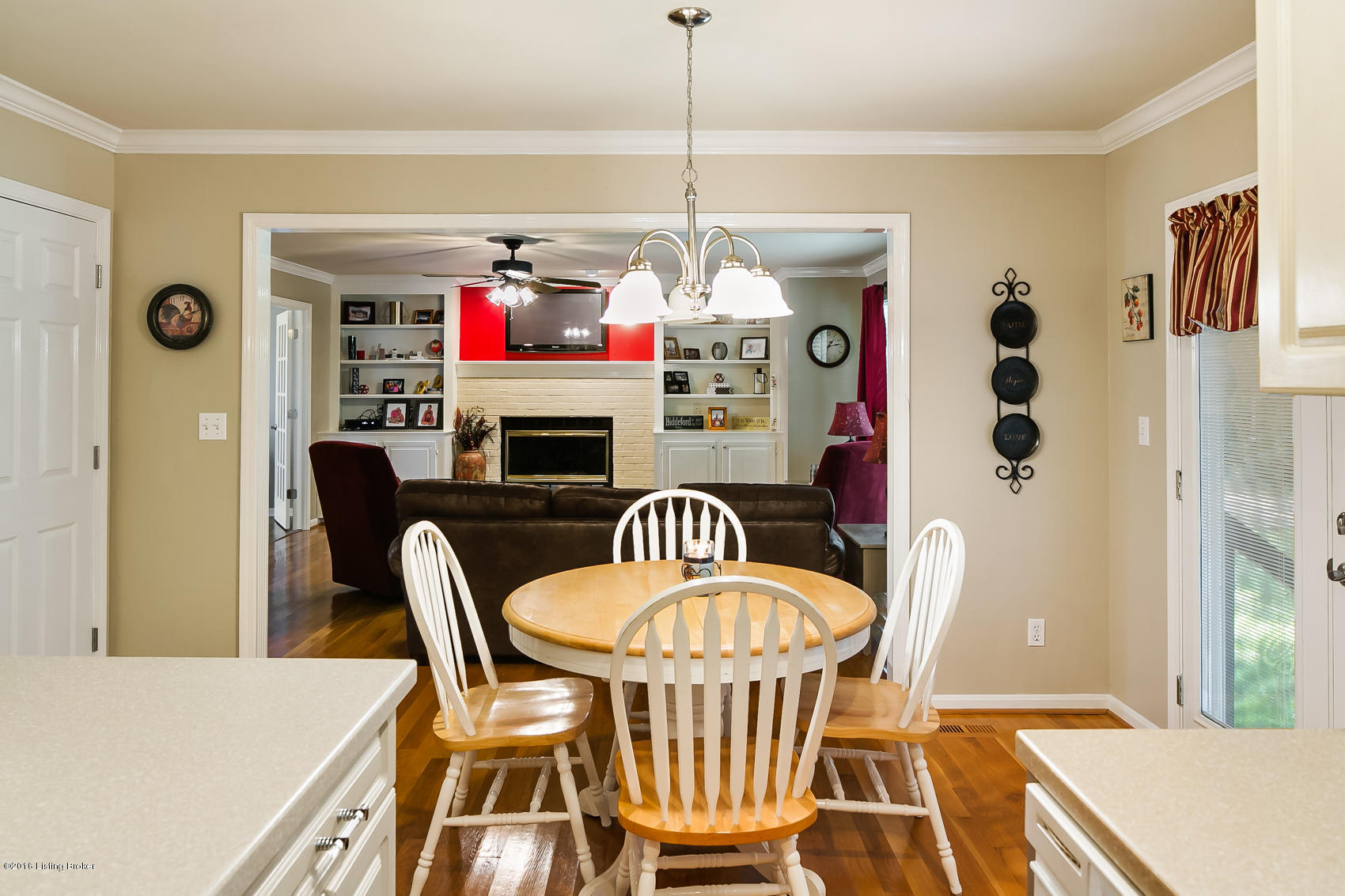 1412 Autumn Ridge Road Lyndon, KY 40242 - Photo 11 of 31 Eat in kitchen