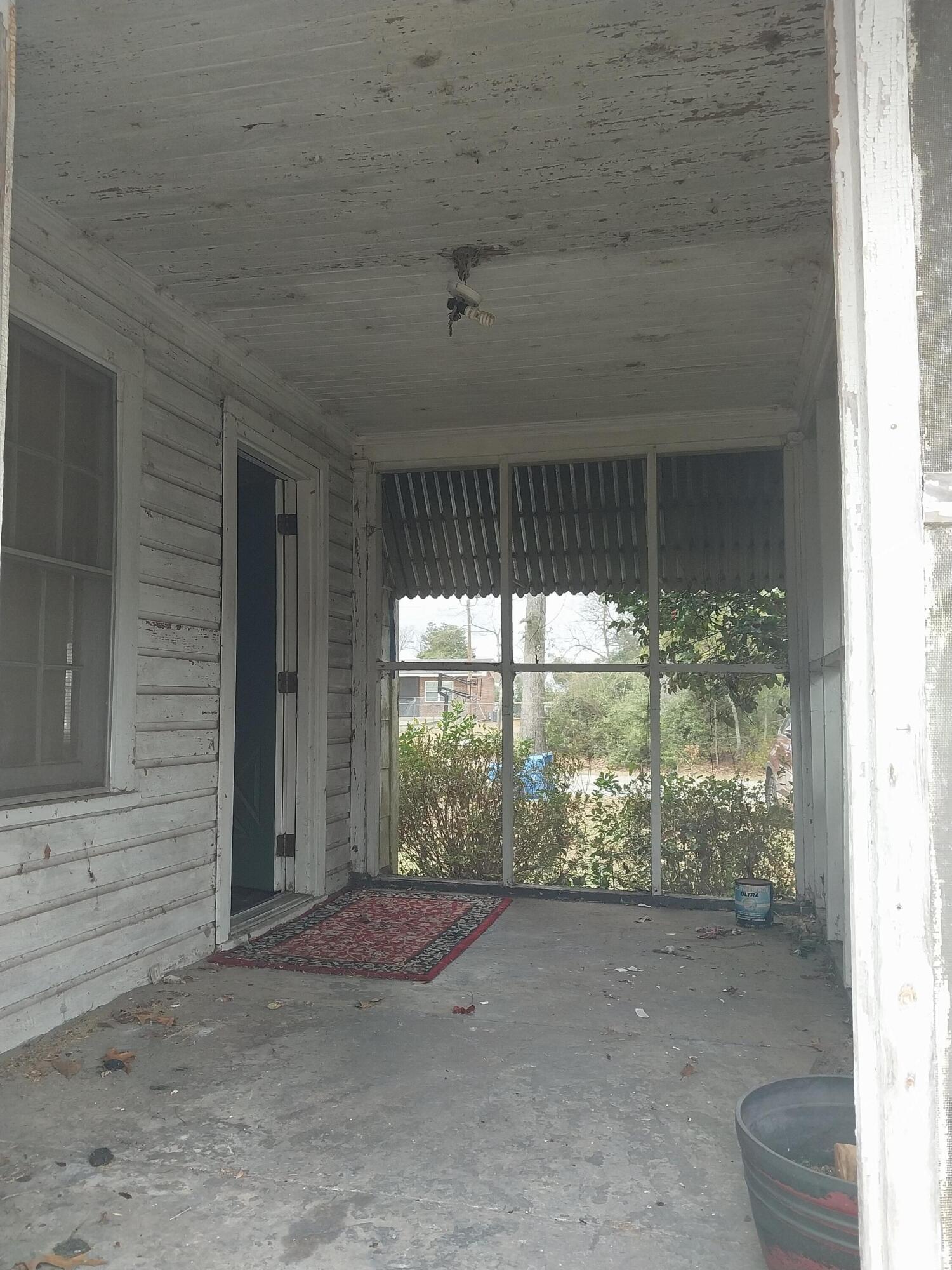 135 East Trippe Street Harlem, GA 30814 - Photo 6 of 22 Side porch