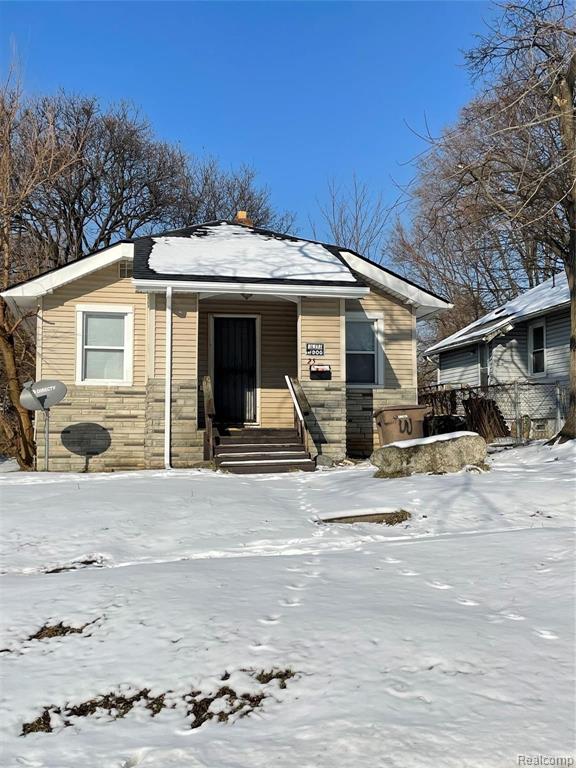25 Kemp Street Pontiac, MI 48342 - Photo 1 of 7