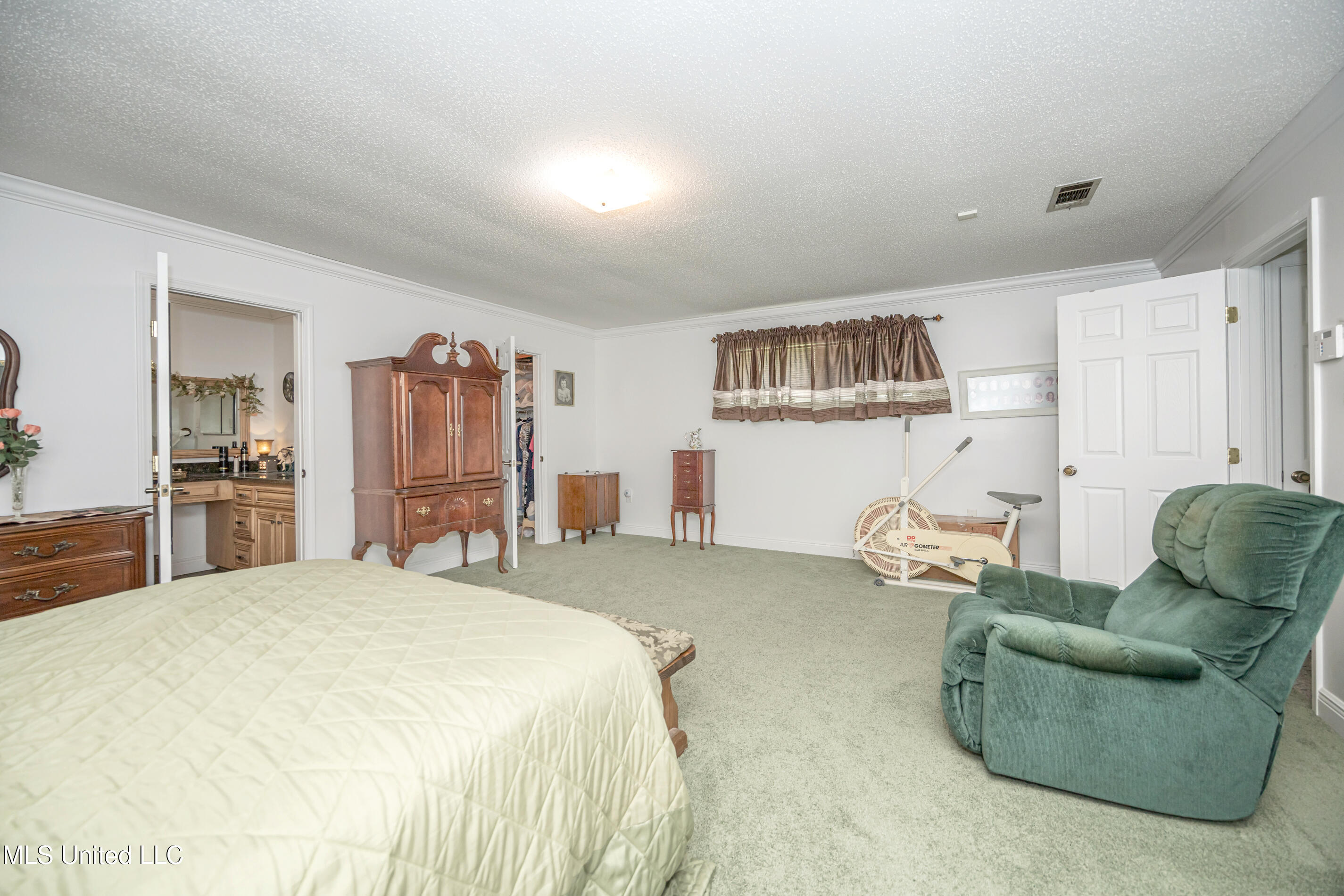 10001 Echo Glen Drive Moss Point, MS 39562 - Photo 42 of 69 IMG_9750