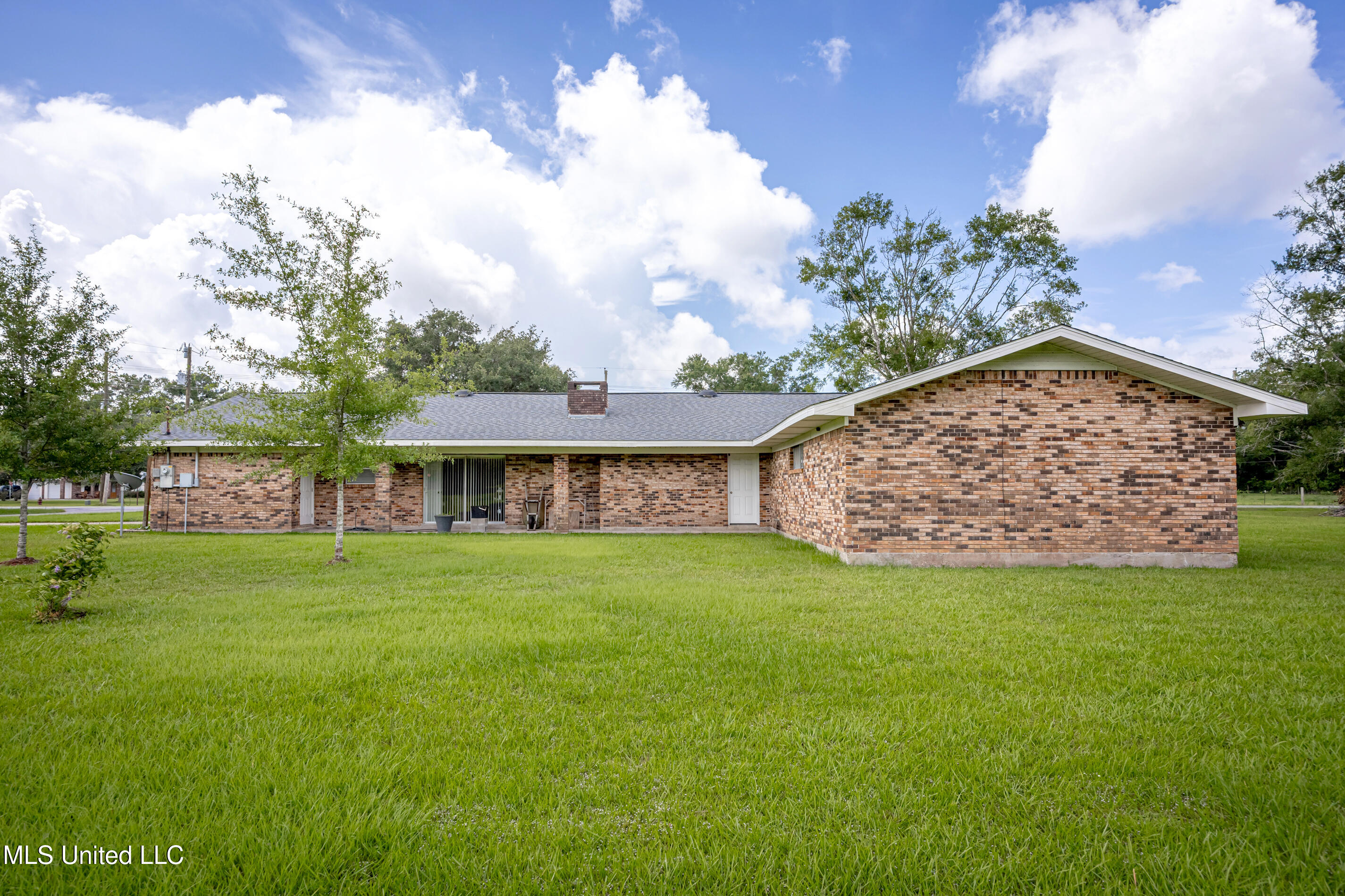 10001 Echo Glen Drive Moss Point, MS 39562 - Photo 56 of 69 IMG_9852