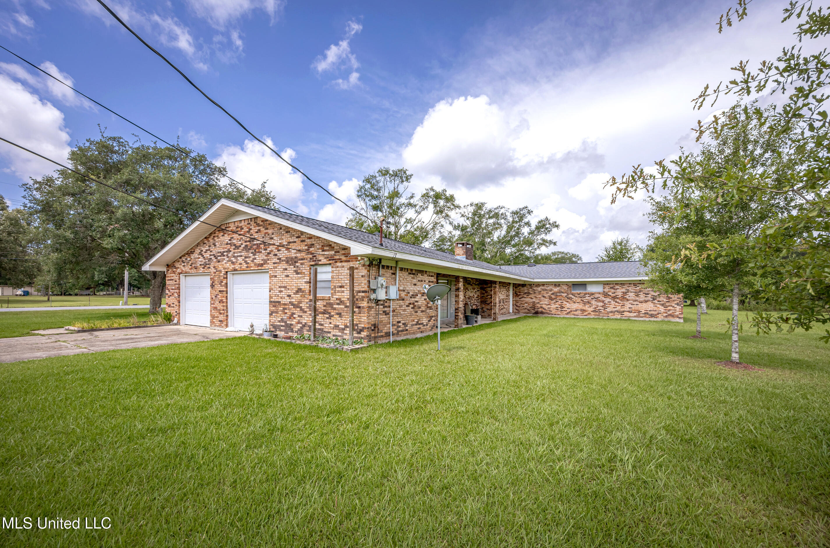 10001 Echo Glen Drive Moss Point, MS 39562 - Photo 57 of 69 IMG_9840