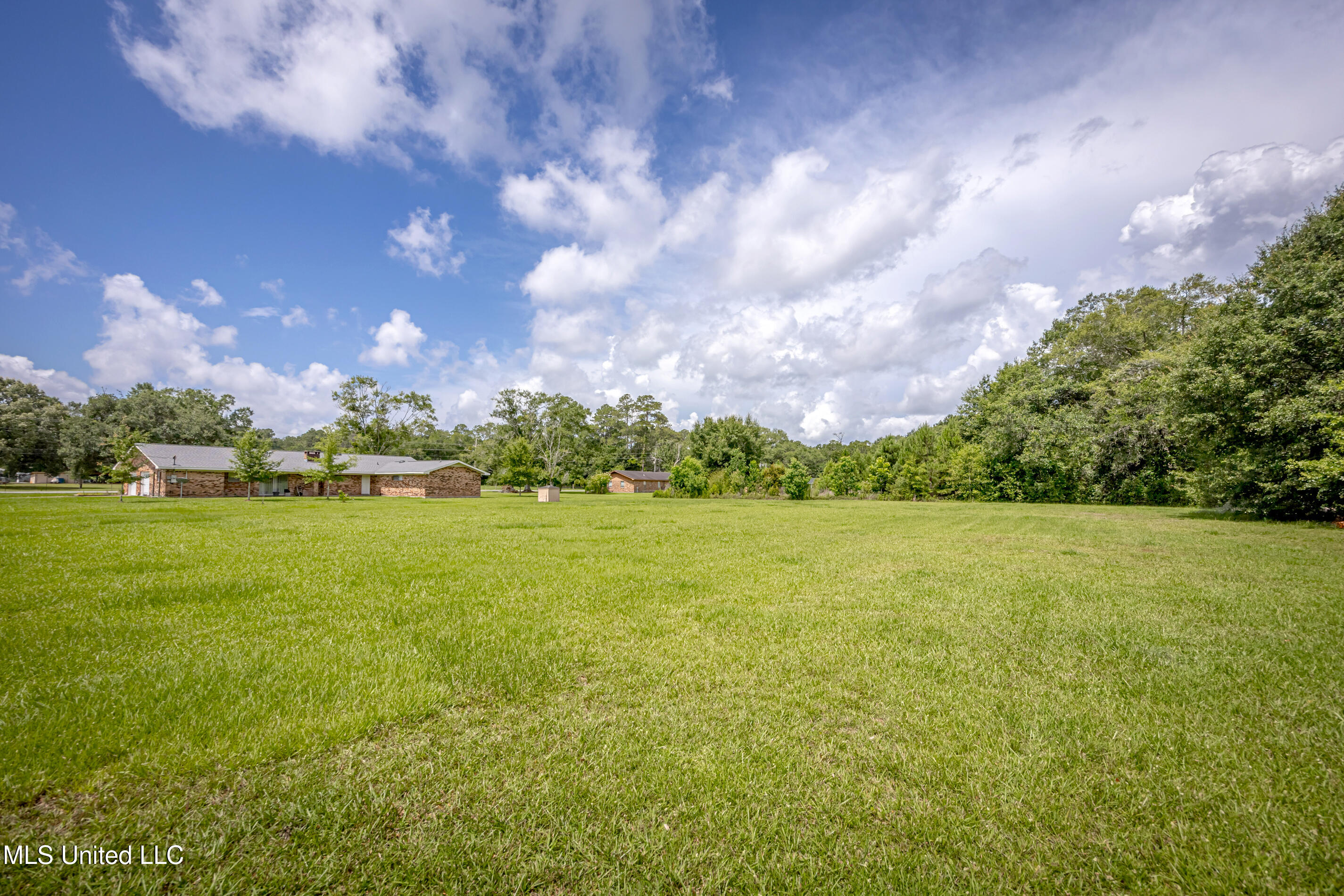 10001 Echo Glen Drive Moss Point, MS 39562 - Photo 67 of 69 IMG_9870